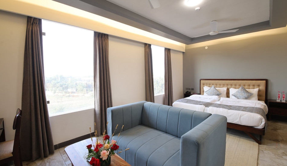 Clarks Inn Suites Jaipur